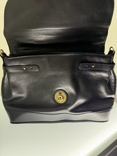 Goldpfeil Handtasche schwarz