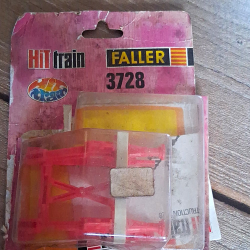 Faller hit train 3728 - hit,