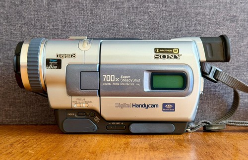 Sony dcr trv530e digital8 - sony, dcr-trv530e