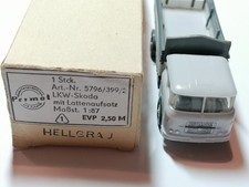 Lkw skoda mit lattenaufsatz