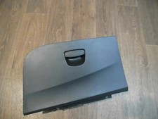 Seat Ibiza 6J Handschuhfach