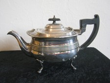 Antike englische Teeekanne