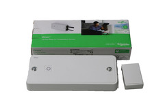 Schneider Electric CCTFR6700 Wiser Smart Home Funkempfänger-Relais, Alexa,Google