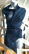 *****Issey Miyake Falten bitte
