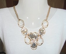 5 kg Halsketten neu und top