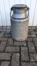 Historische Milchkanne mit Deckel, 20 Liter