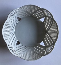 Feinste Porzellan Durchbruch