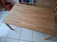 Stabiler Kinder- Holztisch