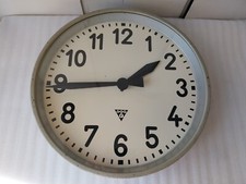 Pragotron PJ40 - 43cm Industrieuhr Bahnhofsuh  it Quartz Uhrwerk- 1x AA Batterie