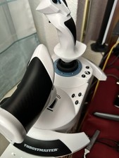 THRUSTMASTER Hotas FLIGHTSTICK RUDERPEDALE UND SCHUBREGLER wenig benutzt 1A