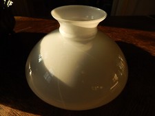 Lampenschirm Glas weiß für Petroleumlampe 27,7 cm Durchmesser unten