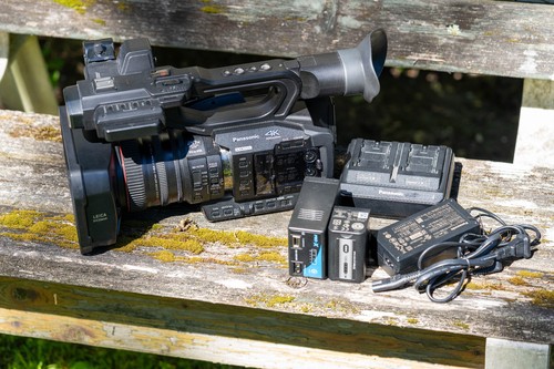 Panasonic ux180 1 - ag-ux180, 4k