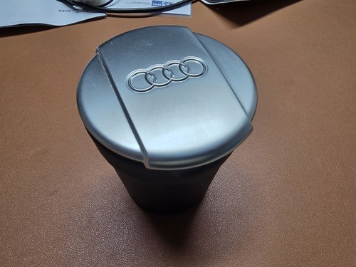 Audi aschenbecher original mit - original,