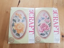2 x Stickpackung Blumen Rosen 25,5 x 15,5 cm Stielstich mit Rahmen