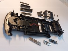 Carrera 1:24 Chassis BMW M4