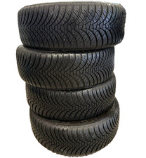 Ganzjahresreifen 215/55R17 98V
