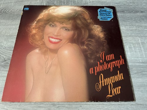 Amanda lear a photograph - am,