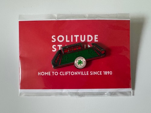 Stadion pin cliftonville - stadion, pin,