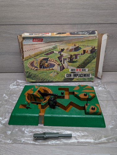 Vintage 1970 airfix gun - 1970,