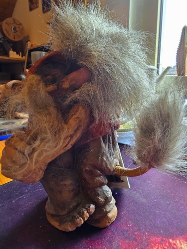 Nyform fantasy troll figur - fantasy,