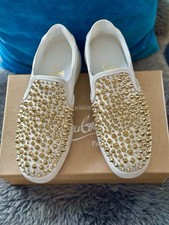 „Christian Louboutin“