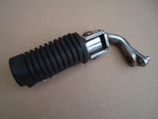 Honda CB 650 C Typ RC08 Fußraste + Halter vorne links Raste step footpeg CB650C