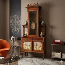Antike Vitrine der Jugendstil