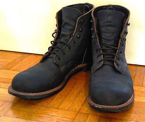 Red wing shoe company iron - red,