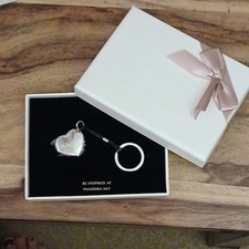 (1399) Pandora Herzförmige