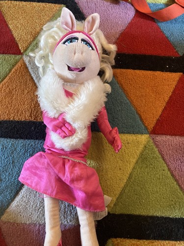 Disney store little miss piggy - store,