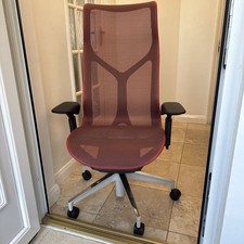 Herman Miller Cosm Stuhl