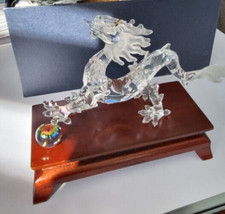 Swarovski 238202 Zodiak Drache auf Holzsockel OVP MIB (L1)