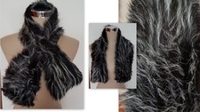 Effektvoller SCHAL KRAGEN Pelz-Look WEBPELZ Schwarz Hellgrau LANGE GRANNEN  NEU
