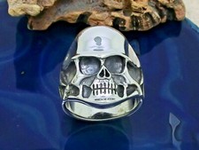 Totenkopf mit Helm 925