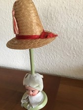 Ausgefallener alter Puppenhut, Stroh