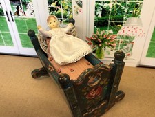 Erna Meyer Biegepuppe Baby 5,5 cm  im Taufkleid, f. Puppenstube M 1:10/12