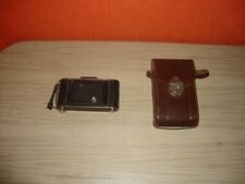 Alte Kamera Kodak 620 Junior mit Tasche (vor 1940)