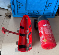 Mercedes-Benz W124   E-Klasse Feuerlöscher Nachrüstung mit Halter