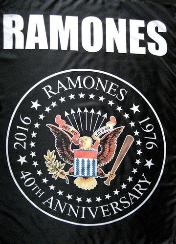 Ramones flagge fahne 40th - ramones,