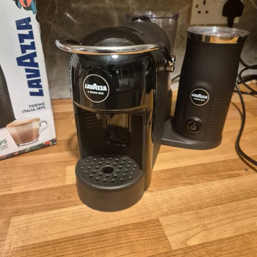 Lavazza jolie und - jolie, milch