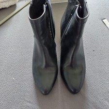 Stiefelette @ 5th Avenue @