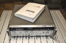 HF-UHF Signal-Generator HP/ Agilent/ Keysight 8640B