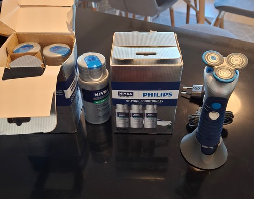 Philips hs8000 with charger - philips,