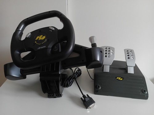 Saitek racing wheel - , r4
