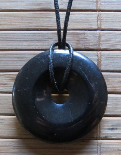 Schungit donut anhänger - schungit, *
