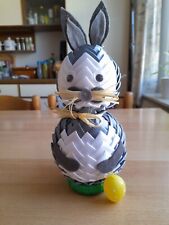 Deko Osterhase, silbergrau-weiß, Handarbeit aus Textil, 26cm