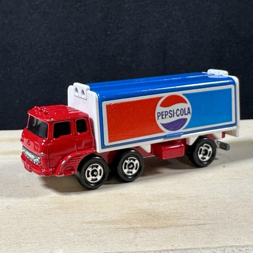 Very nice tomica - very,