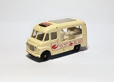 Matchbox 1:75 Regular Wheels  No.47 Commer Ice Cream Canteen Weiss Creme