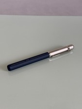 Otto Hutt Design 03 Navy Grey