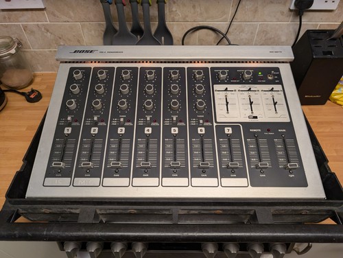 Bose 400w power mixer - mixer,